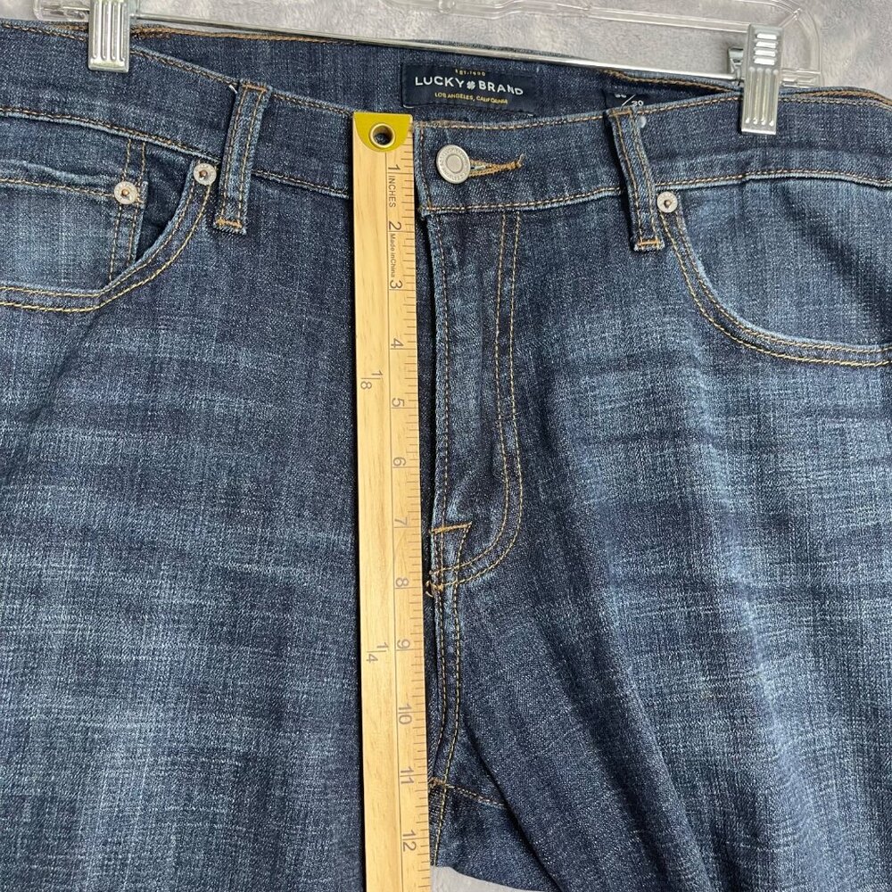 Lucky Brand 221 Straight Leg Jeans Mens 36 Blue Dark Wash Stretch Classic - Picture 6 of 11